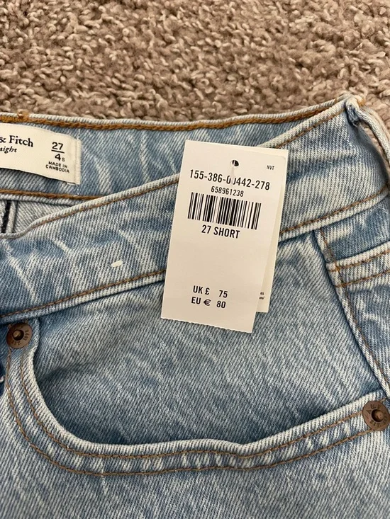 Abercrombie & Fitch High-Rise Light Blue Straight Leg Jeans - NWT - Picture 4 of 4